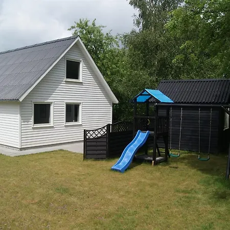Three-bedroom Holiday In Dom wakacyjny Give